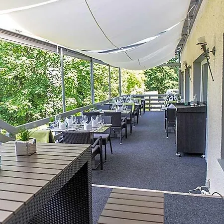 Trollinger Hof Szálloda 3*