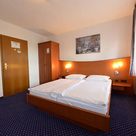 Hotel Trollinger Hof 3*