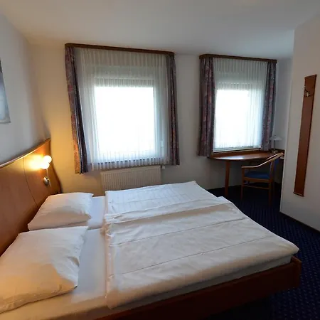 Отель Trollinger Hof 3*